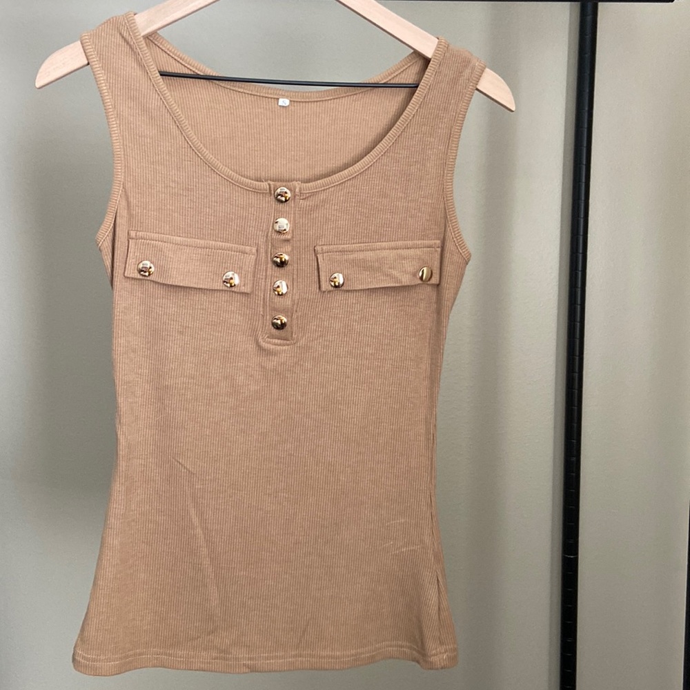 Ribbed Tank